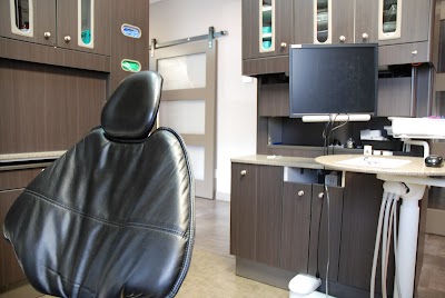 Chancellor Dental Group - Dentist in Brandon