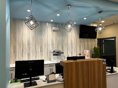 Griffin Road Medical Clinic | Plastic Surgeon in Cochrane | ProSculptMD.com