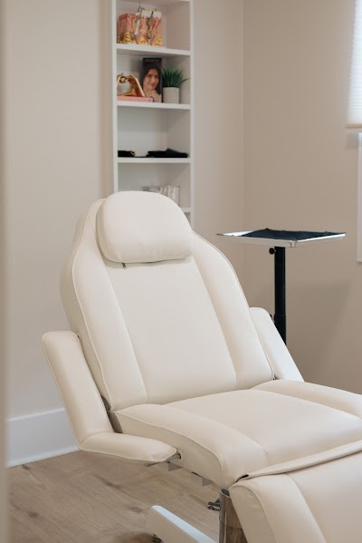 Jeanine Hamilton Aesthetic Nurse Injector at Hairistocracy Salon & Spa | Plastic Surgeon in BrandonProSculptMD.ca