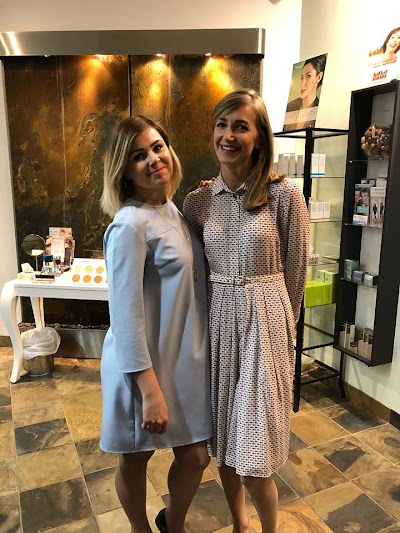 Live Younger - Medical Aesthetics Calgary | Dr. Natasha Iyer | Plastic Surgeon in Calgary | ProSculptMD.com