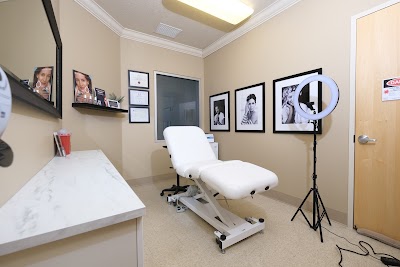 Royal Centre of Plastic Surgery & Medical Aesthetics | Plastic Surgeon in #N/AProSculptMD.ca