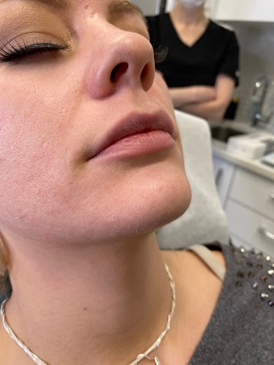 The Injectionist & Aesthetics: Edmonton Medical Spa | Plastic Surgeon in Edmonton | ProSculptMD.com